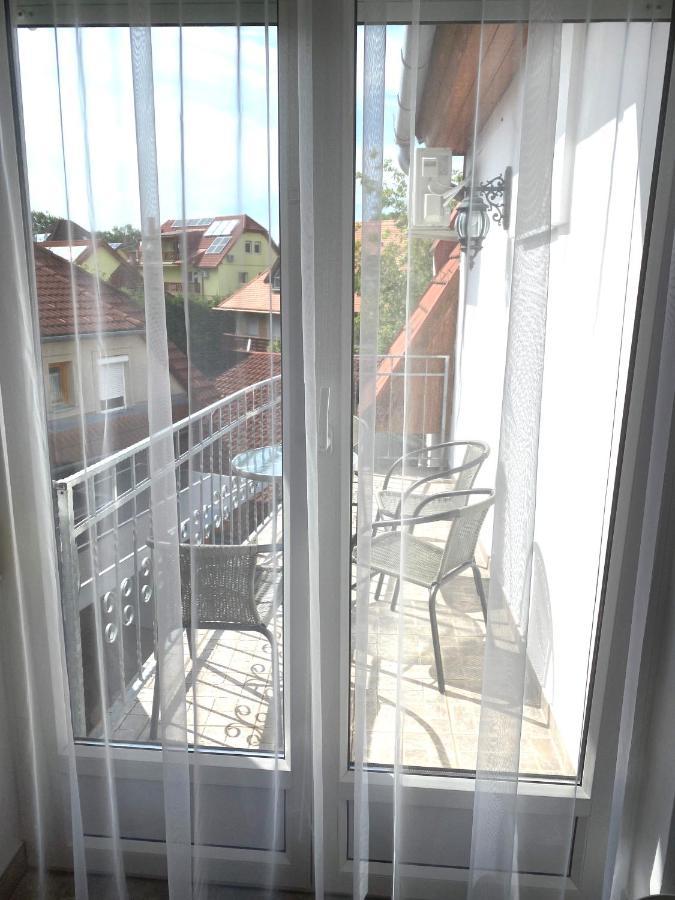 Villa Lillybeth - Lake Balaton Кестхей Экстерьер фото